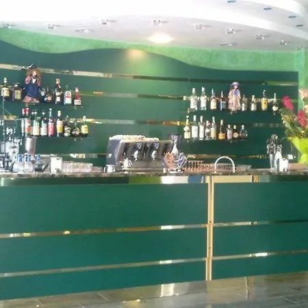 百合酒店