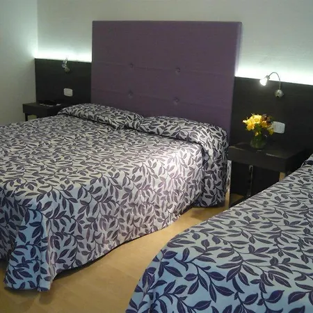 Lily Hotel 3*