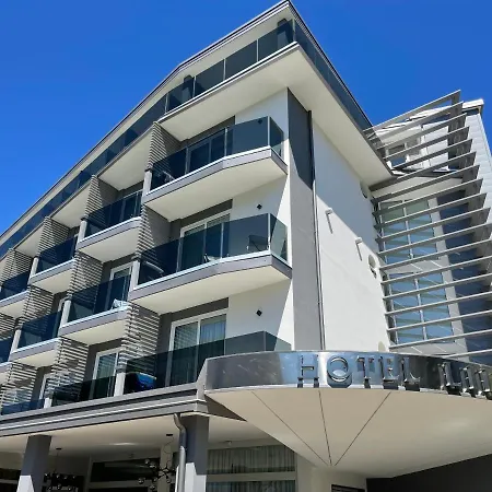 Lily 3* ביביונה