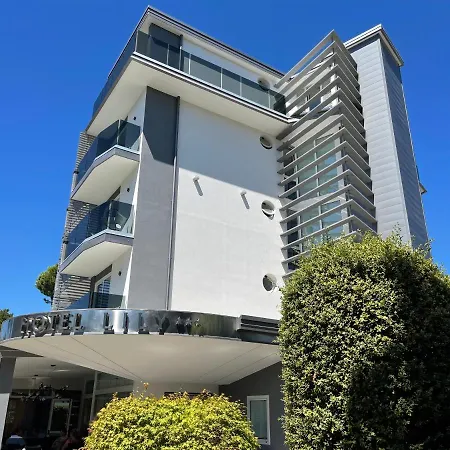 Lily Hotel