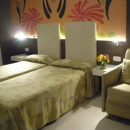 Otel Lily 3*
